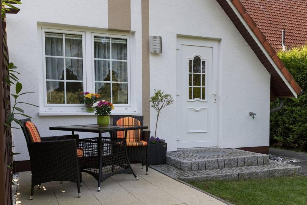Weide - Gemutliches Ferienhaus Am Anger In Kloster, Insel Hiddensee المظهر الخارجي الصورة